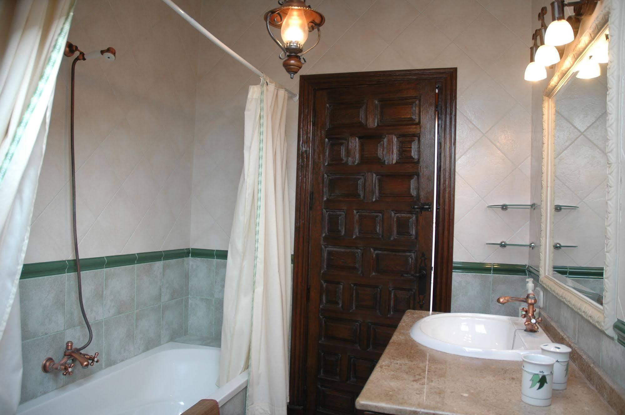 Casa Rural De Estilo Rustico Con Spa 알마그로 외부 사진